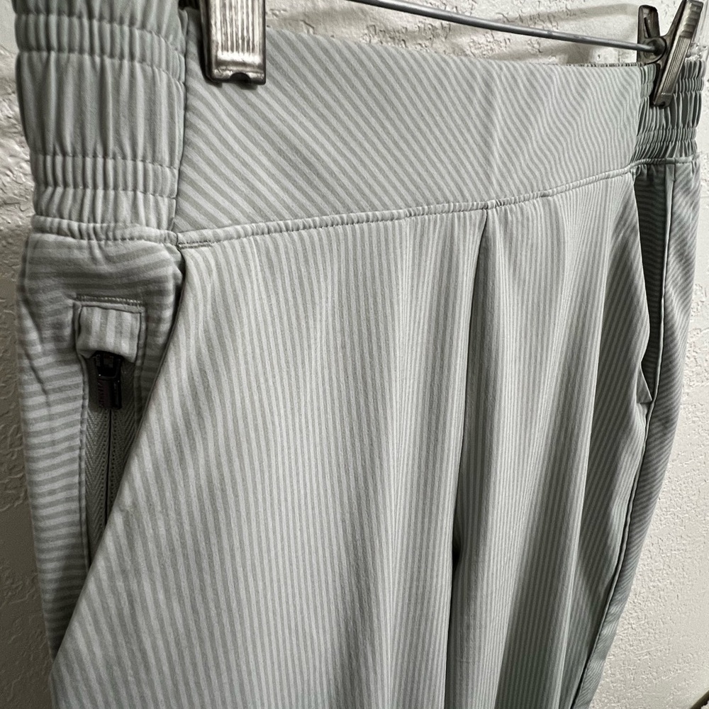 Athleta Brooklyn joggers- sage green